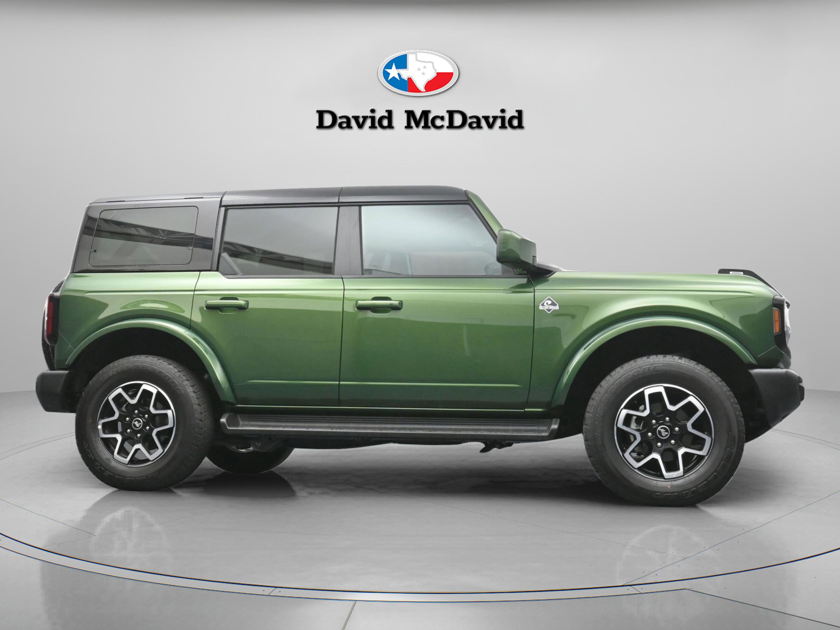 Used 2025 Ford Bronco Outer Banks AWD/4WD image 24