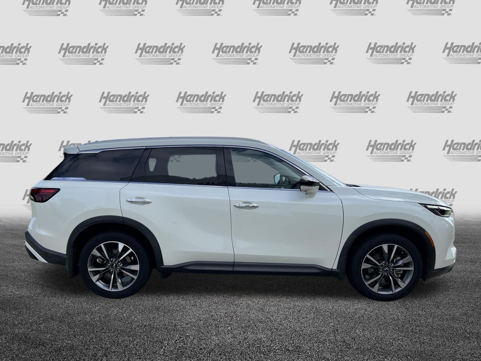 Used 2024 INFINITI QX60 Luxe FWD image 10