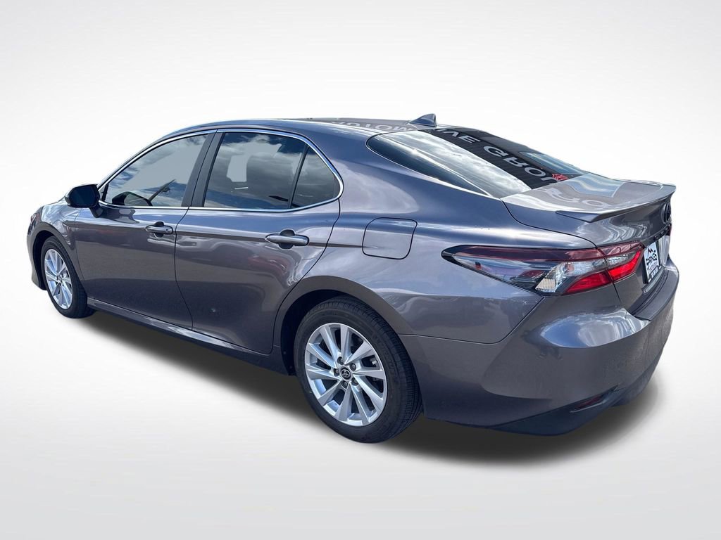 Used 2023 Toyota Camry LE FWD image 3