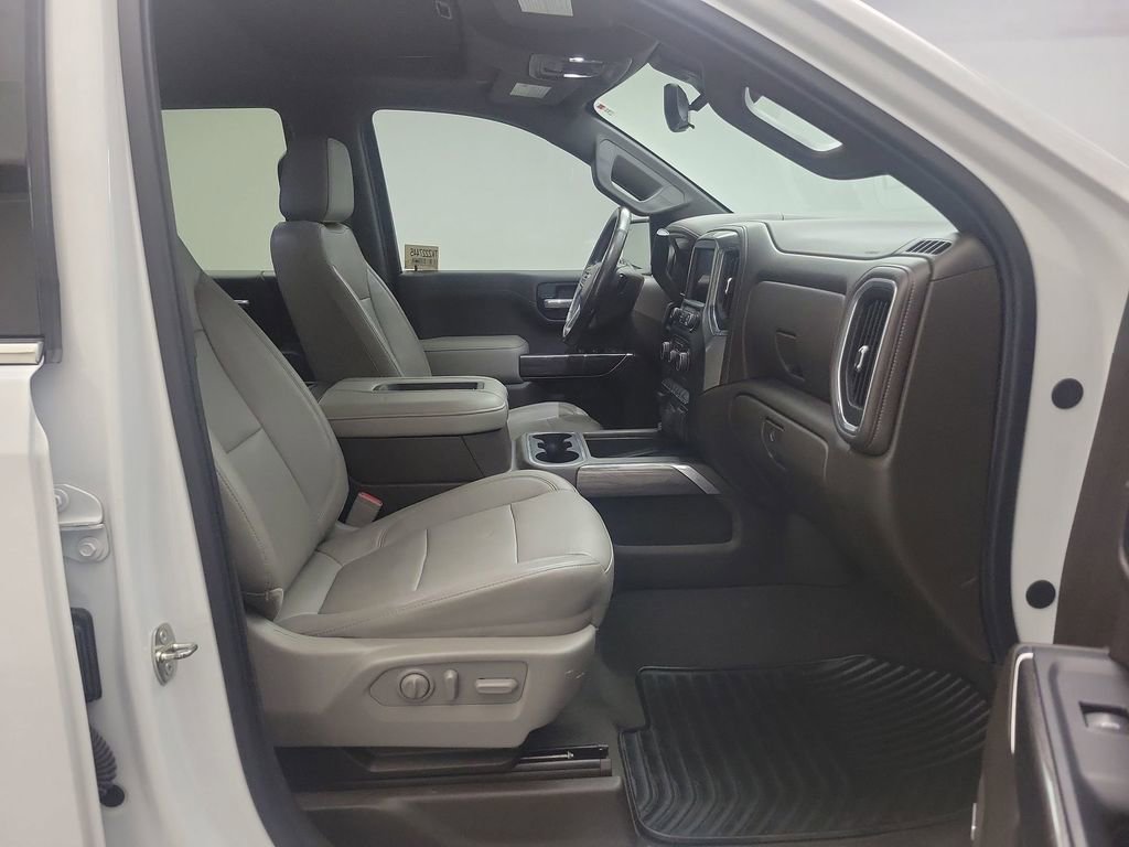 Used 2019 Chevrolet Silverado 1500 LTZ w/ LTZ Premium Package AWD/4WD image 24