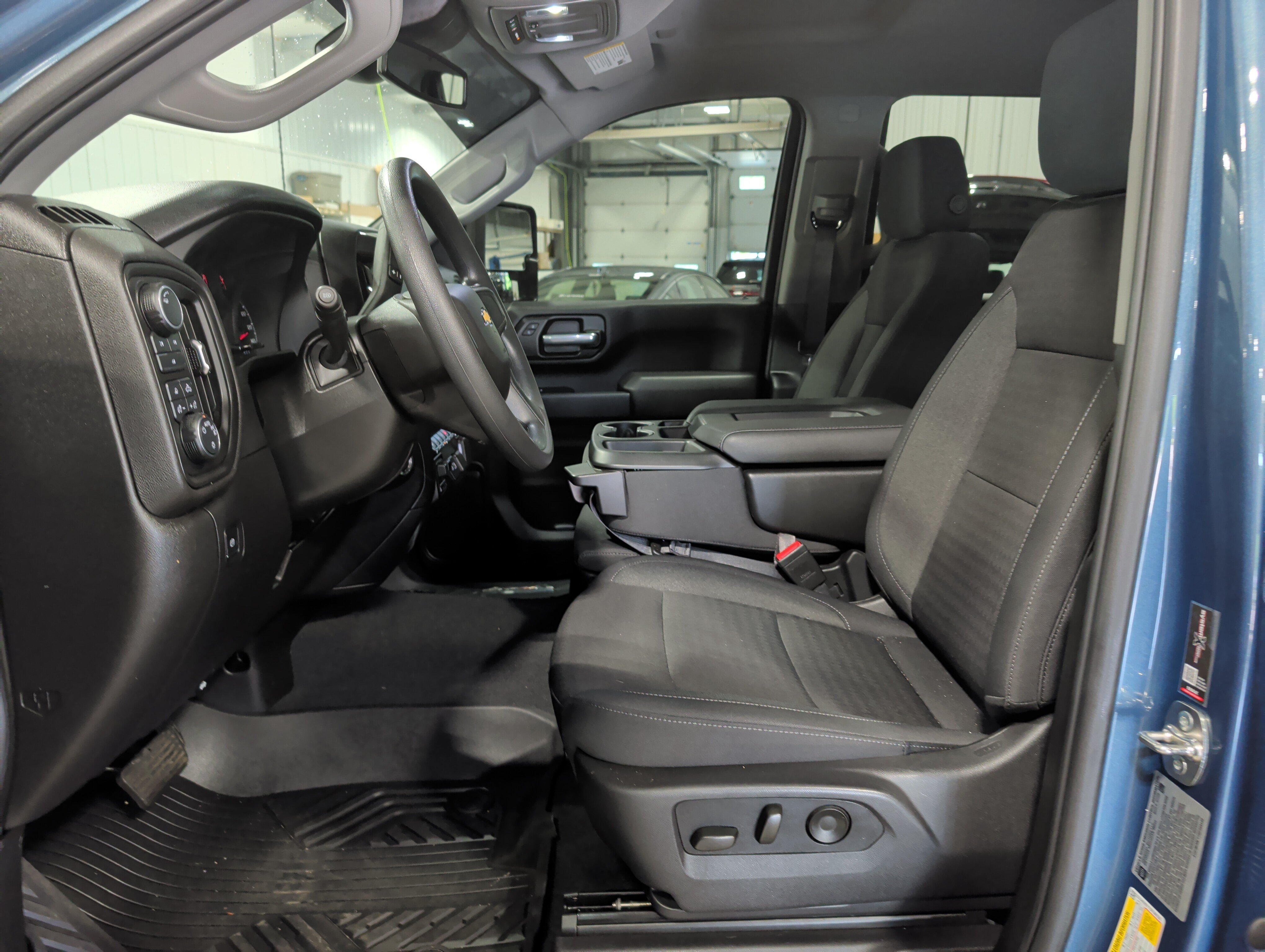 Used 2025 Chevrolet Silverado 2500 Custom w/ Custom Value Package AWD/4WD image 8