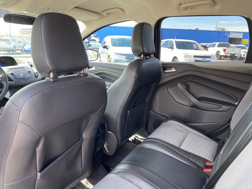 Used 2018 Ford Escape SE w/ SE Sport Appearance Package FWD image 14