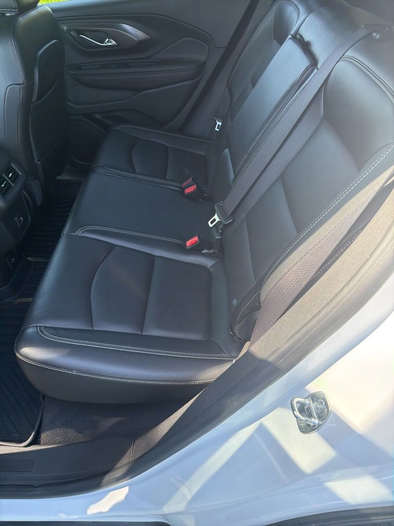 Used 2022 GMC Terrain SLT FWD image 13