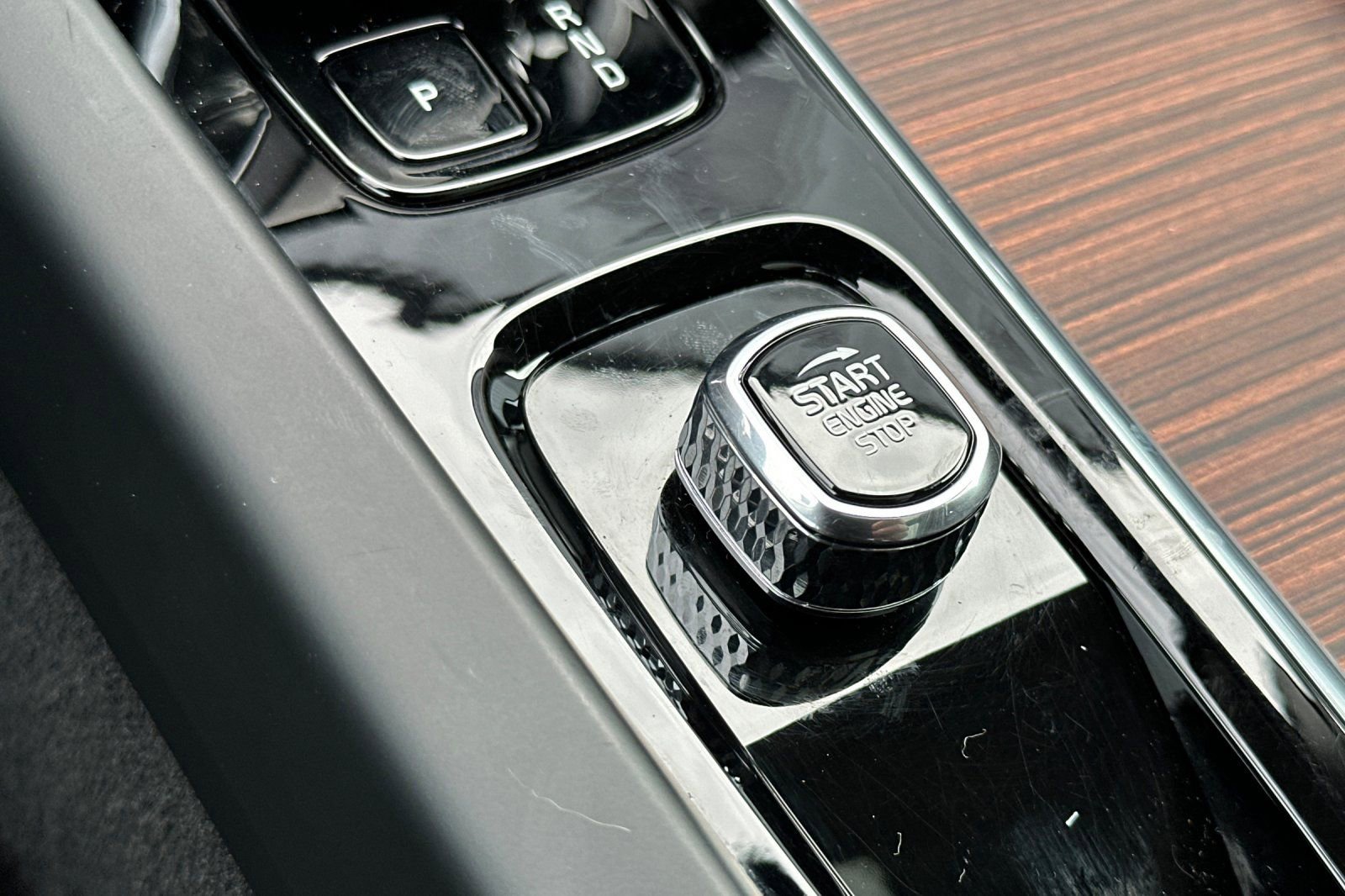 Used 2025 Volvo V60 B5 Cross Country Plus image 24