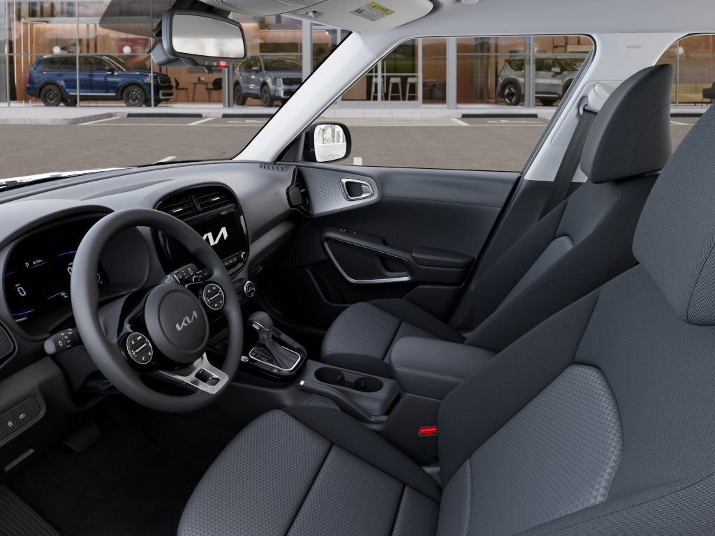 New 2025 Kia Soul S FWD image 18
