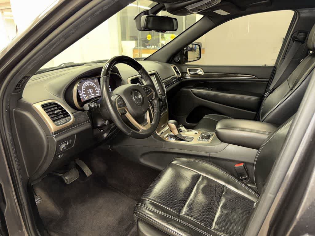 Used 2016 Jeep Grand Cherokee Overland AWD/4WD image 33
