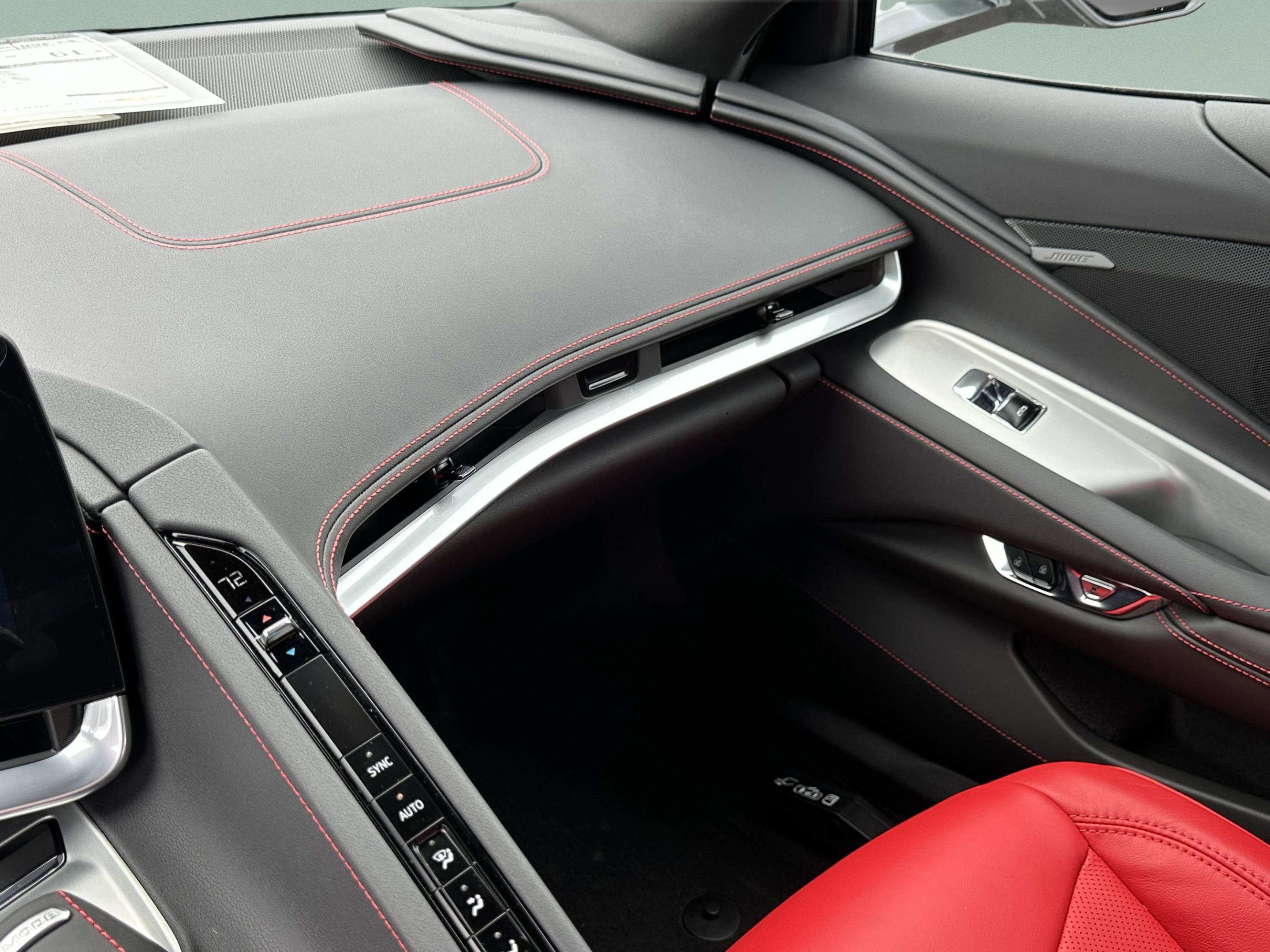 Used 2024 Chevrolet Corvette Stingray Coupe image 27