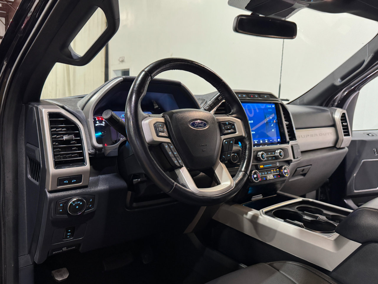 Used 2022 Ford F250 Lariat w/ Lariat Value Package image 10