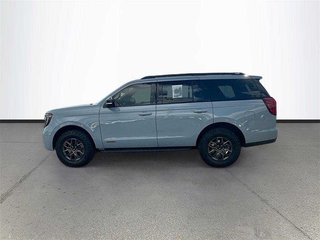 Used 2025 Ford Expedition Tremor image 4