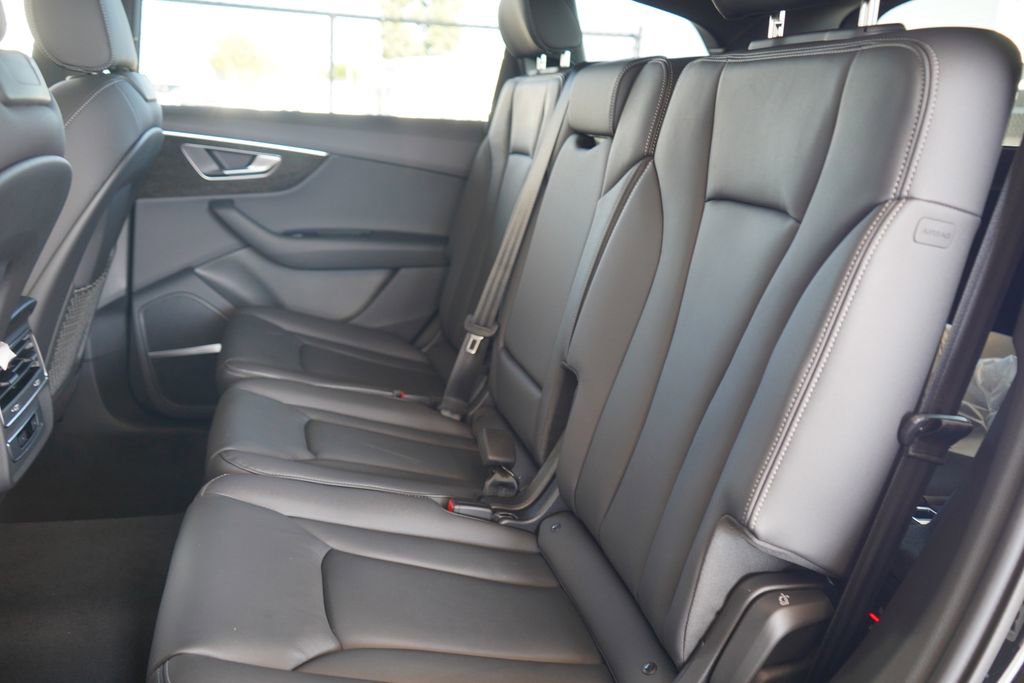 New 2026 Audi Q7 3.0T Premium image 7