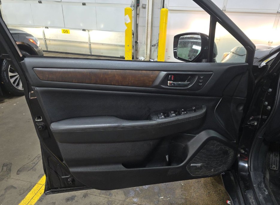 Used 2015 Subaru Outback 2.5i Limited image 10