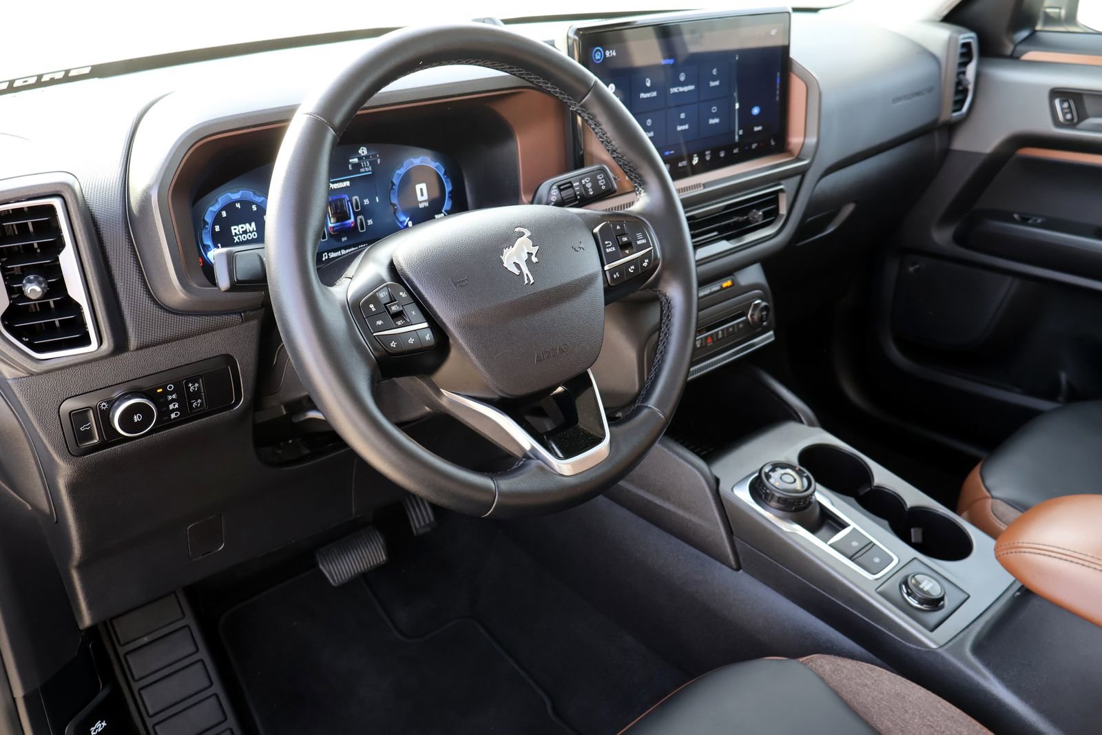 Used 2025 Ford Bronco Sport Outer Banks w/ Outer Banks Tech Package+ AWD/4WD image 22