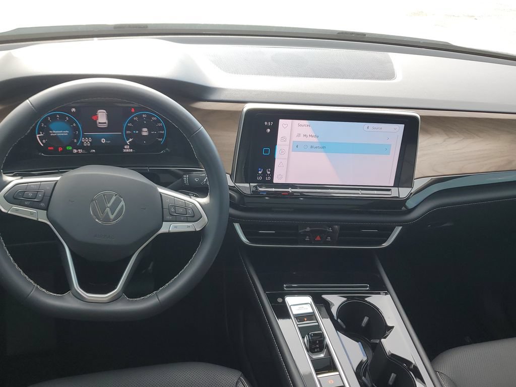 Certified 2024 Volkswagen Atlas SE w/ Panoramic Sunroof Package FWD image 21