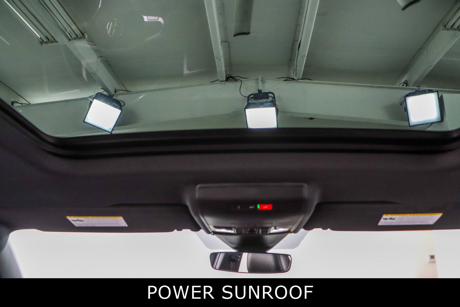 Used 2022 Volkswagen Atlas Cross Sport SEL Premium R-Line image 21