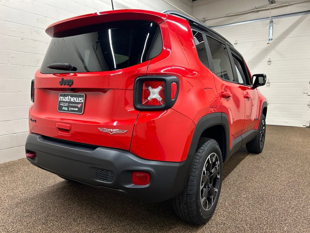 Used 2023 Jeep Renegade Trailhawk AWD/4WD image 2