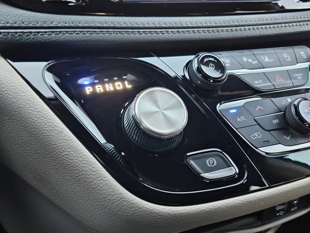 Used 2020 Chrysler Pacifica Limited w/ Advanced Safetytec Group image 11