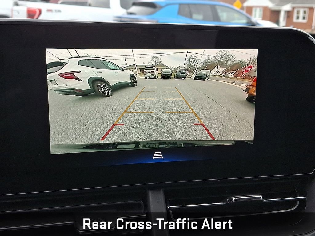 Used 2024 Chevrolet Trax LT w/ Driver Confidence Package image 21