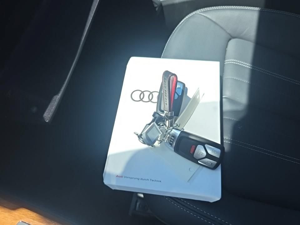 Used 2023 Audi Q5 2.0T Premium w/ Convenience Package AWD/4WD image 10
