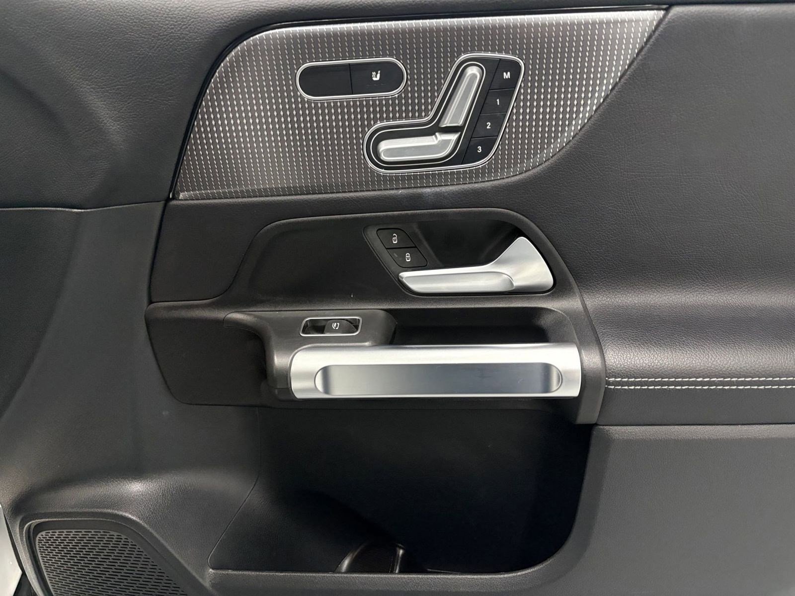 Certified 2023 Mercedes-Benz GLB 250 image 22