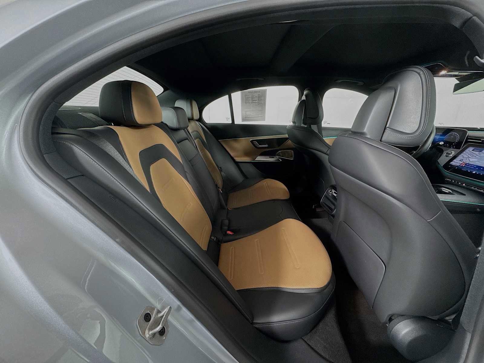 Used 2025 Mercedes-Benz E 53 AMG e 4MATIC Sedan image 25