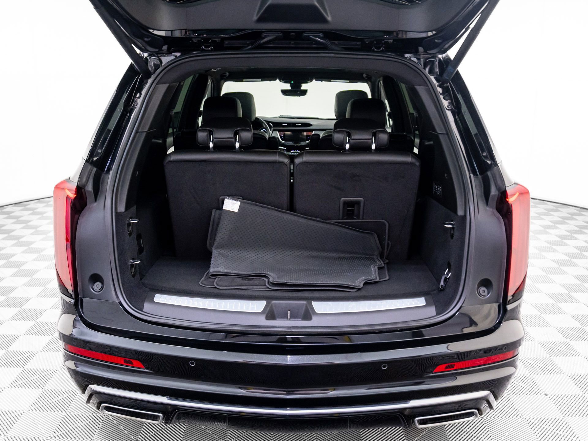 Certified 2024 Cadillac XT6 Premium Luxury w/ Technology Package image 31