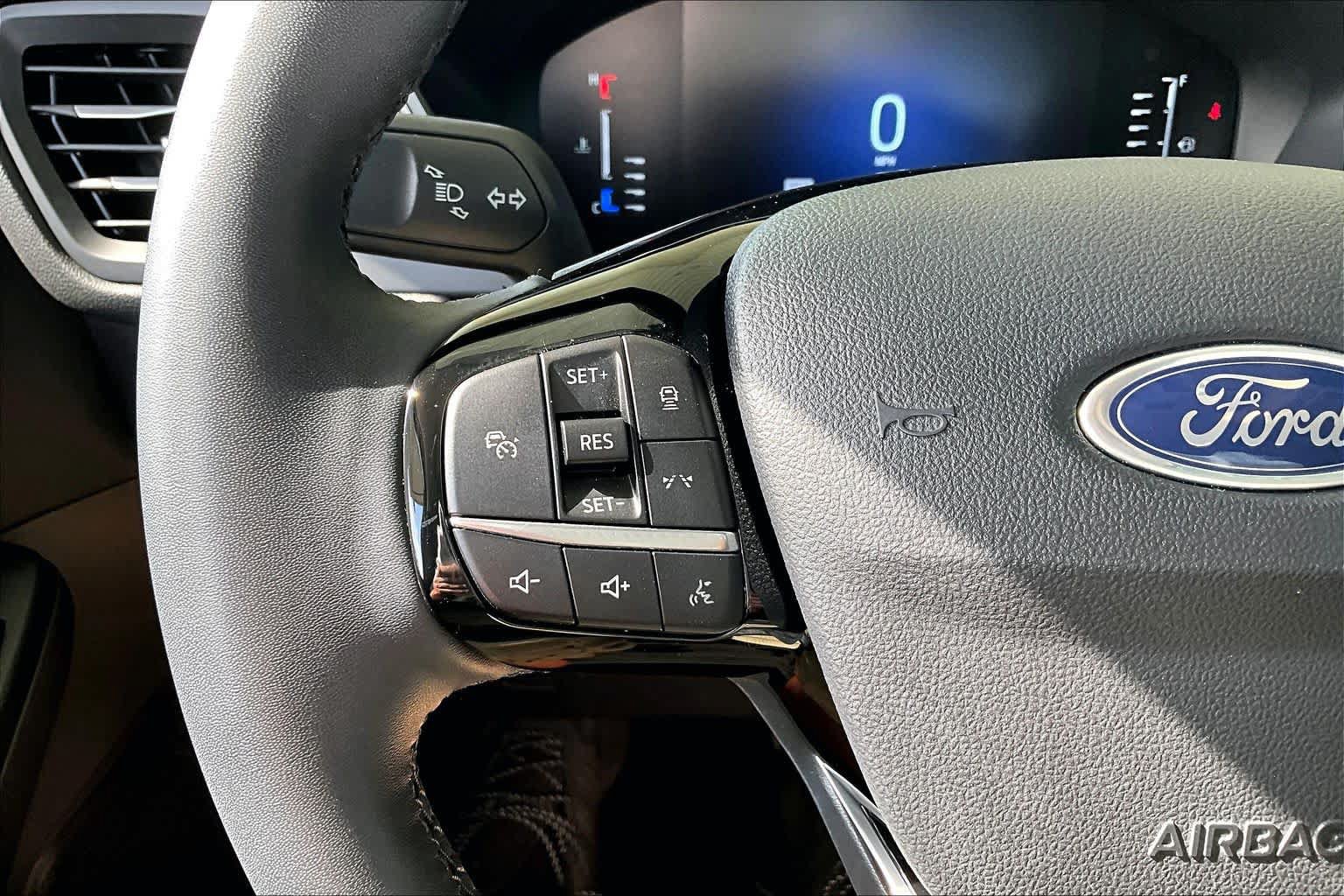 Used 2024 Ford Escape Active w/ Tech Pack #1 AWD/4WD image 23