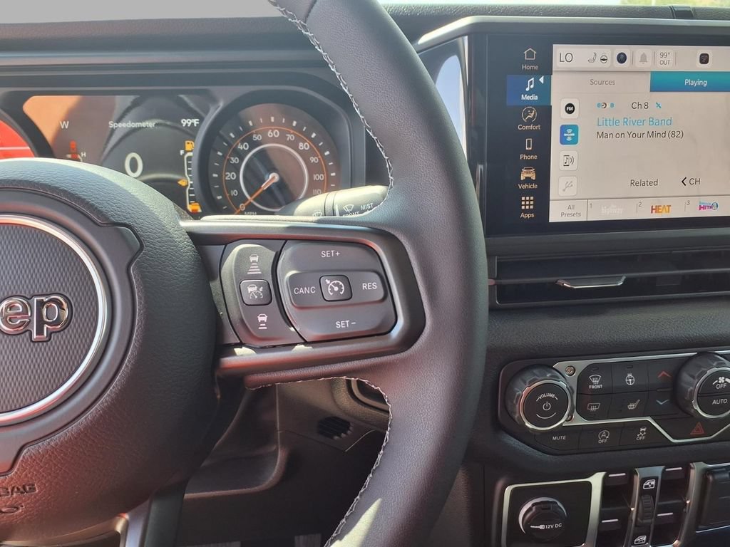 New 2026 Jeep Gladiator Sport AWD/4WD image 11