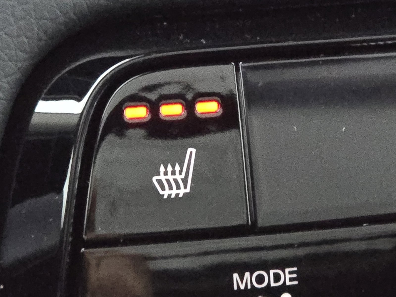 New 2025 Honda Pilot Touring image 8