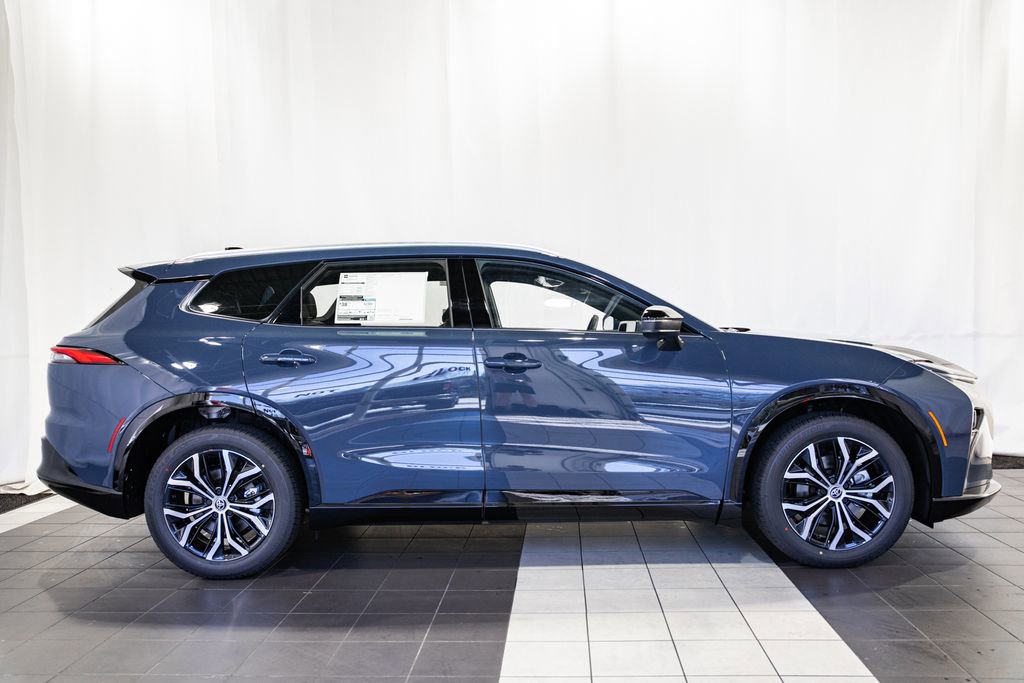 New 2026 Toyota Crown Signia XLE image 3