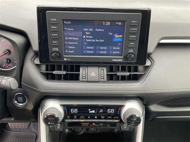 Used 2022 Toyota RAV4 XLE Premium image 12