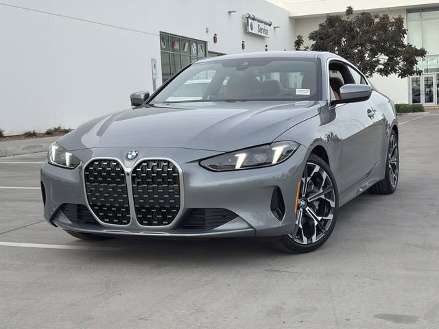 Used 2026 BMW 430i Coupe w/ Premium Package image 3