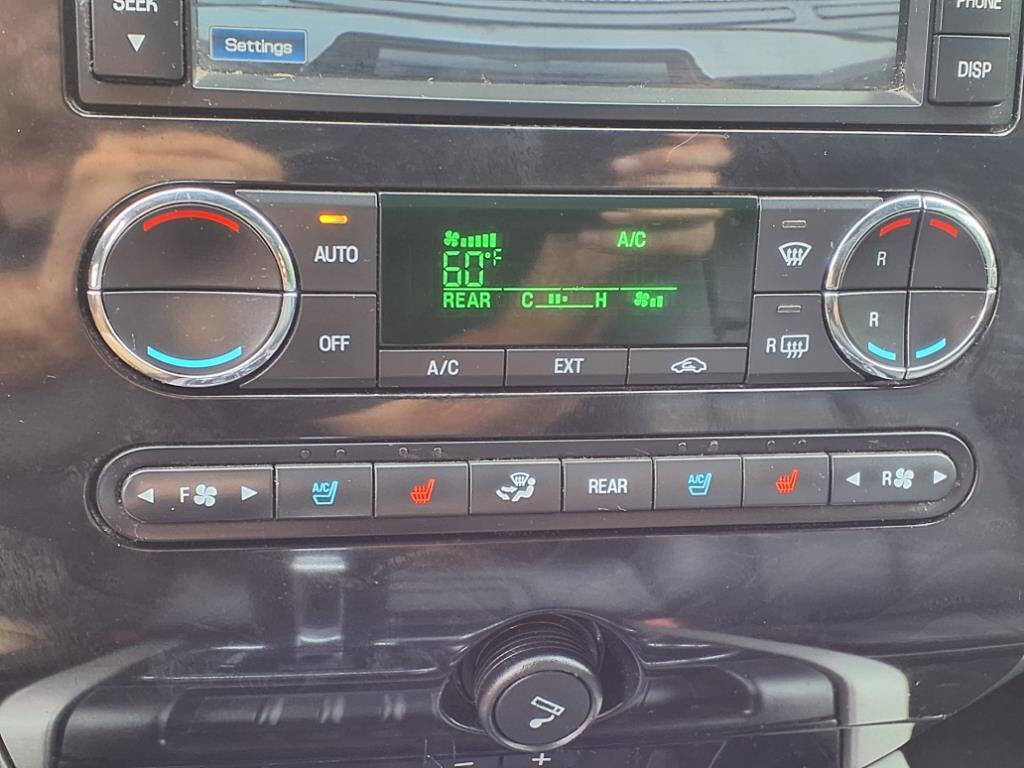 Used 2013 Ford Expedition Limited image 22