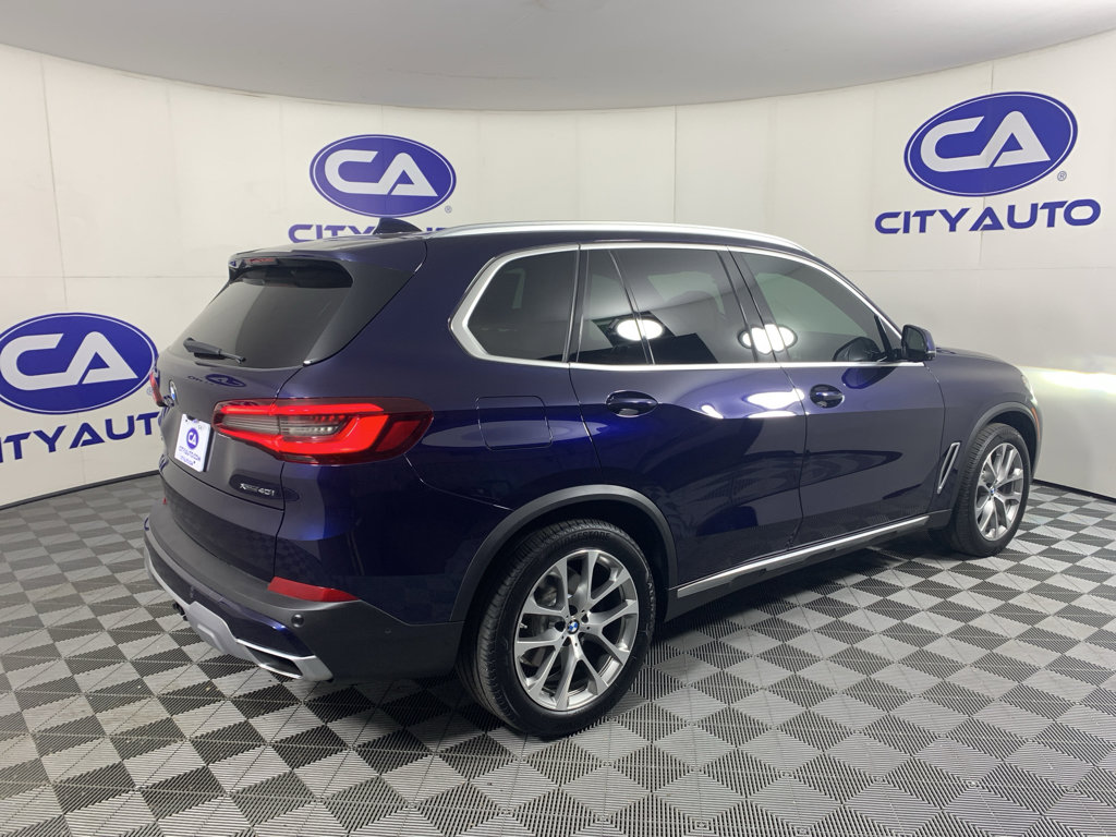 Used 2020 BMW X5 xDrive40i w/ Premium Package AWD/4WD image 3