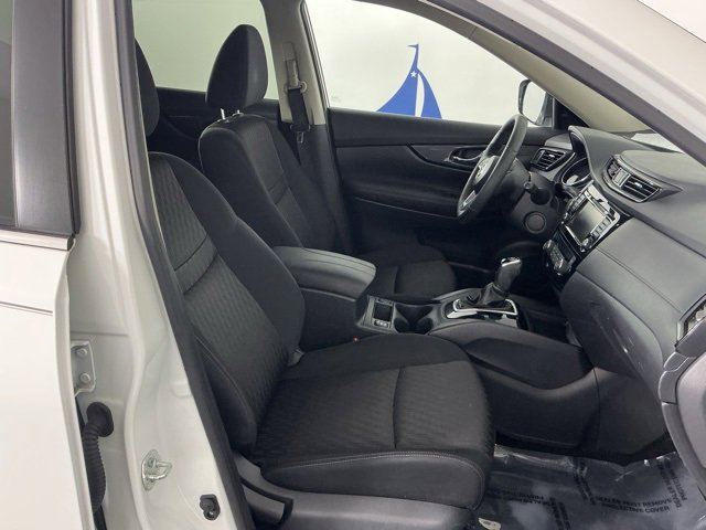 Used 2018 Nissan Rogue SV image 13