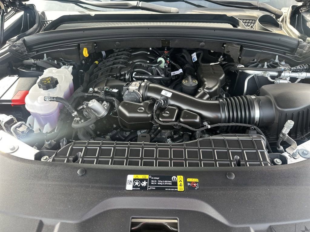 Used 2025 Jeep Grand Cherokee Altitude image 20