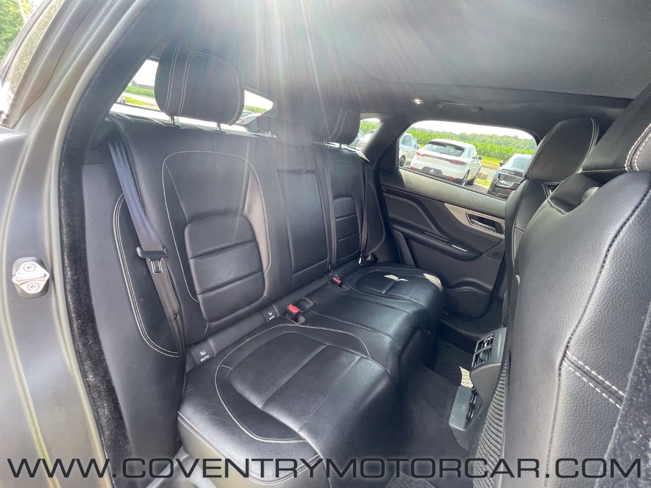 Used 2019 Jaguar F-PACE S image 33