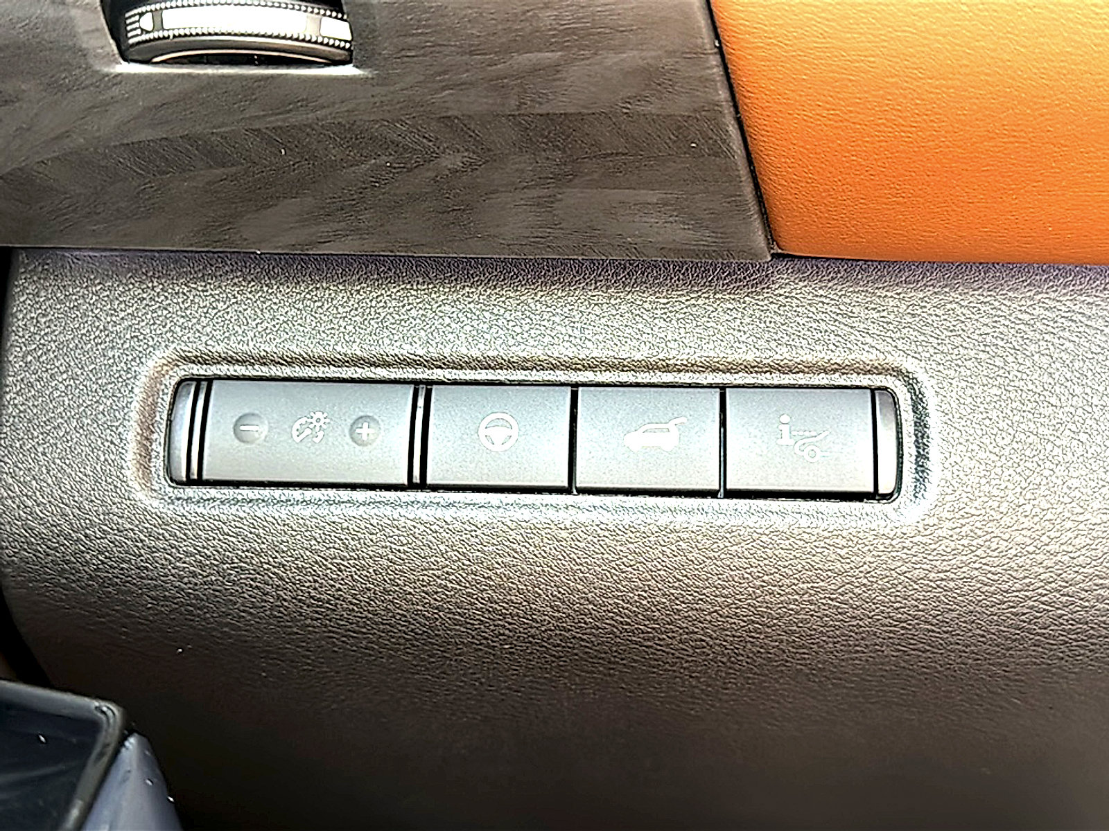 New 2026 Nissan Pathfinder Platinum w/ Cargo Package FWD image 26
