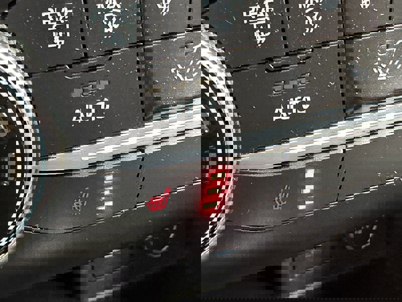 Used 2020 Ford Escape SE Sport image 21