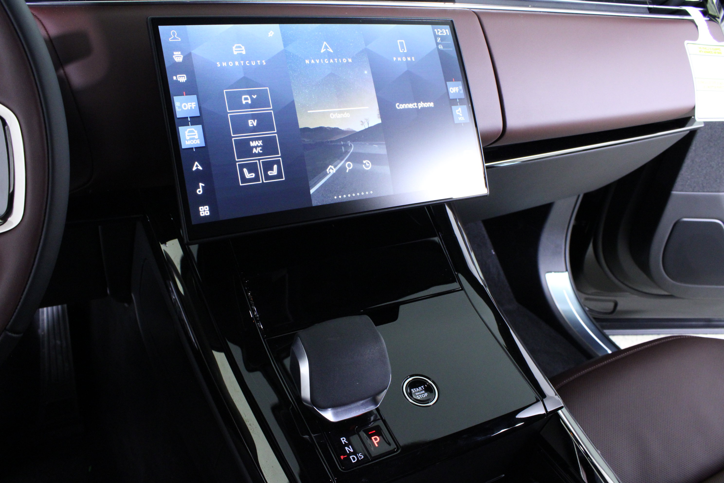 New 2025 Land Rover Range Rover Sport Dynamic SE image 19