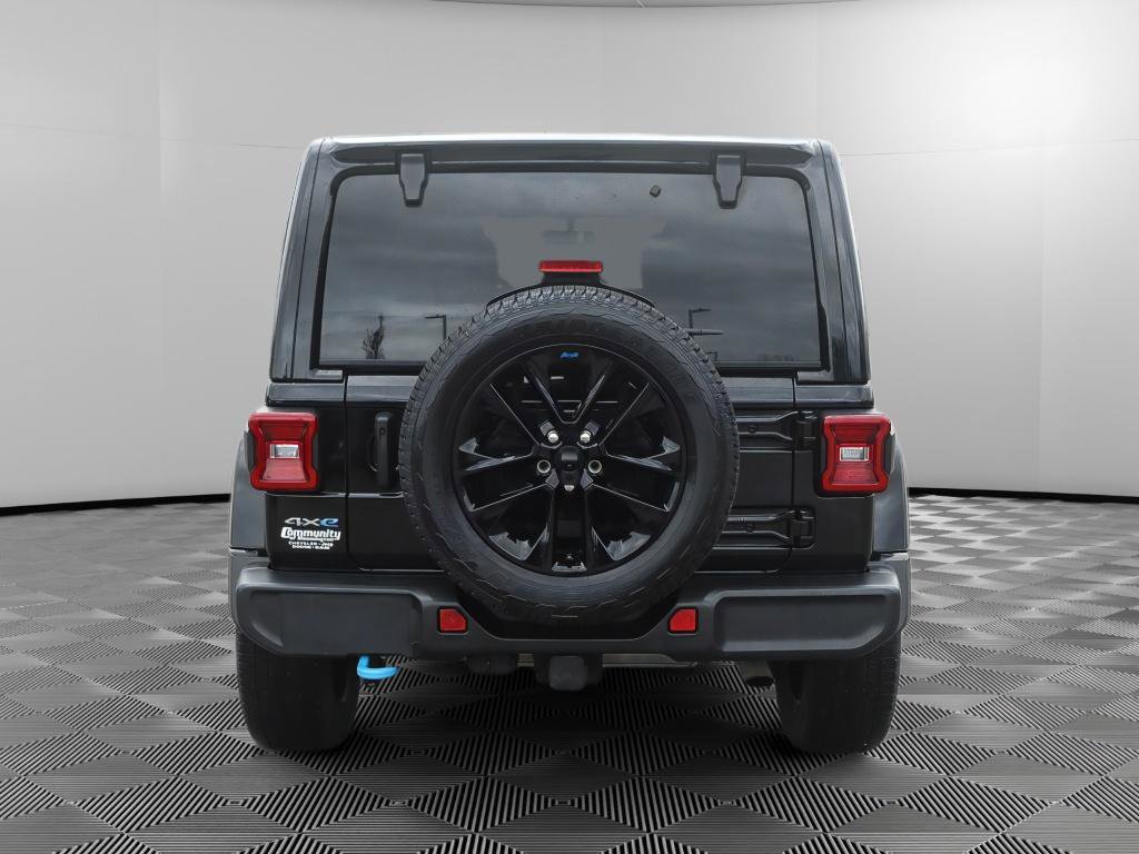 Used 2023 Jeep Wrangler Sahara w/ Cold Weather Group image 6