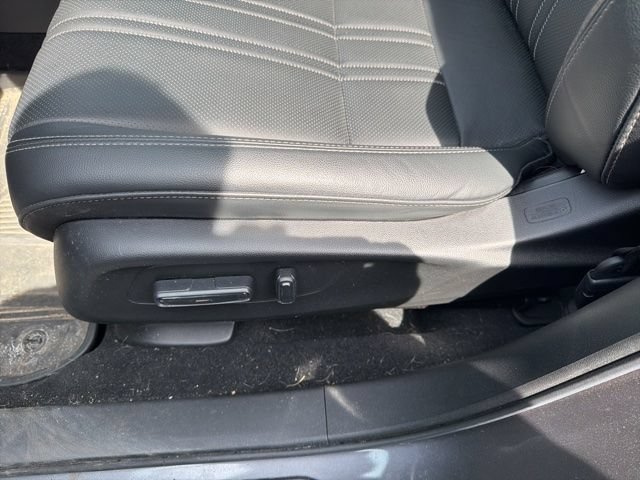 Used 2024 Honda HR-V EX-L image 8