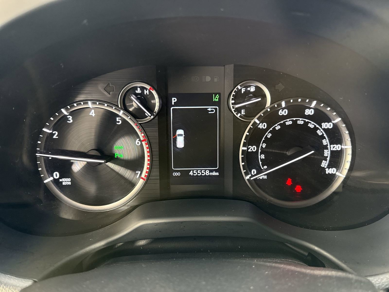 Used 2022 Lexus GX 460 Premium w/ Accessory Package AWD/4WD image 17