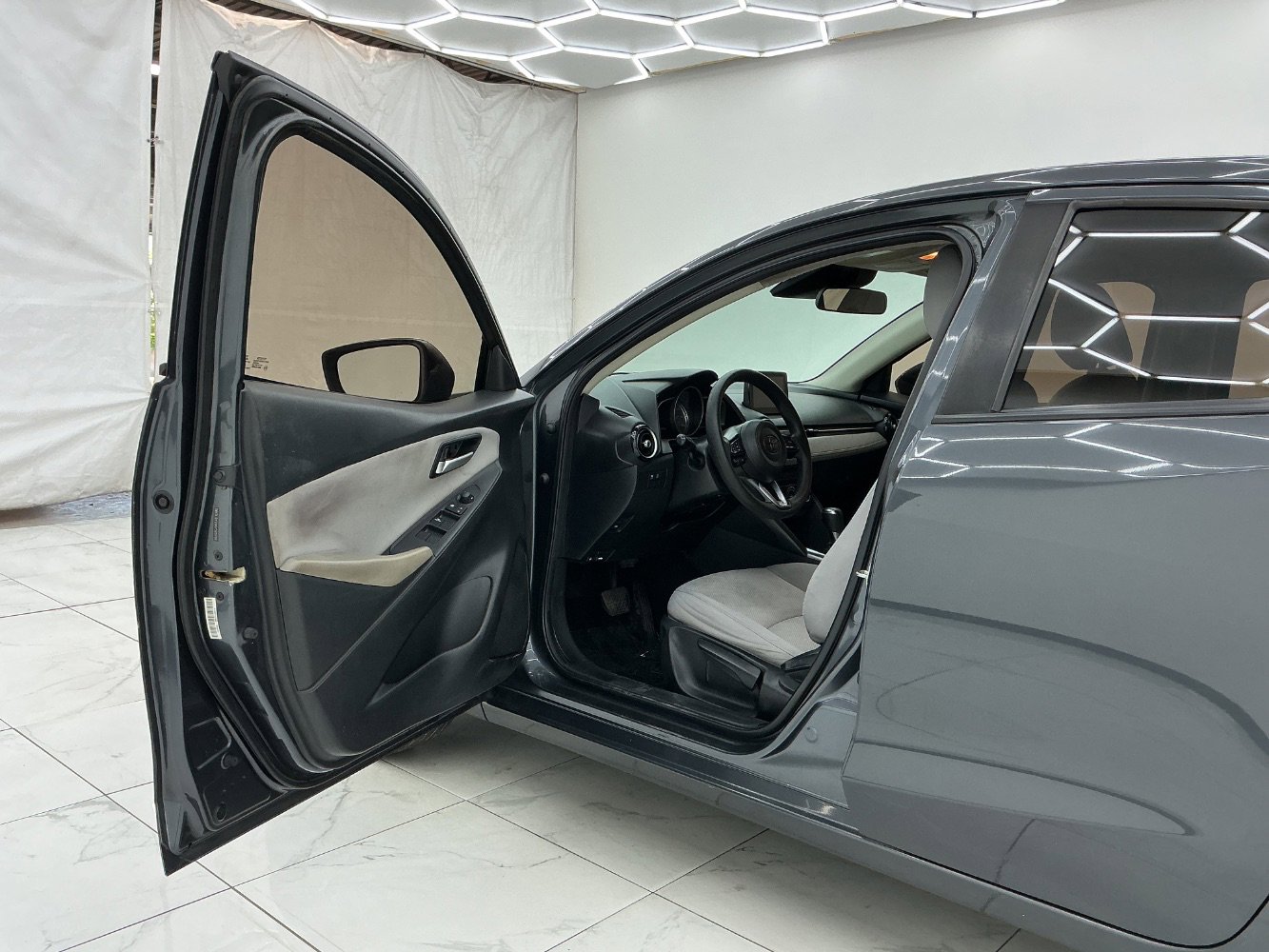 Used 2019 Toyota Yaris LE FWD image 16
