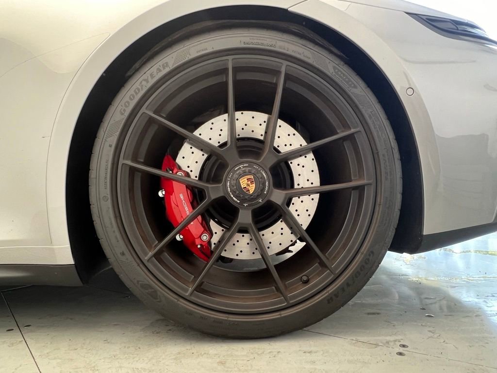 Certified 2026 Porsche 911 Carrera GTS RWD image 27