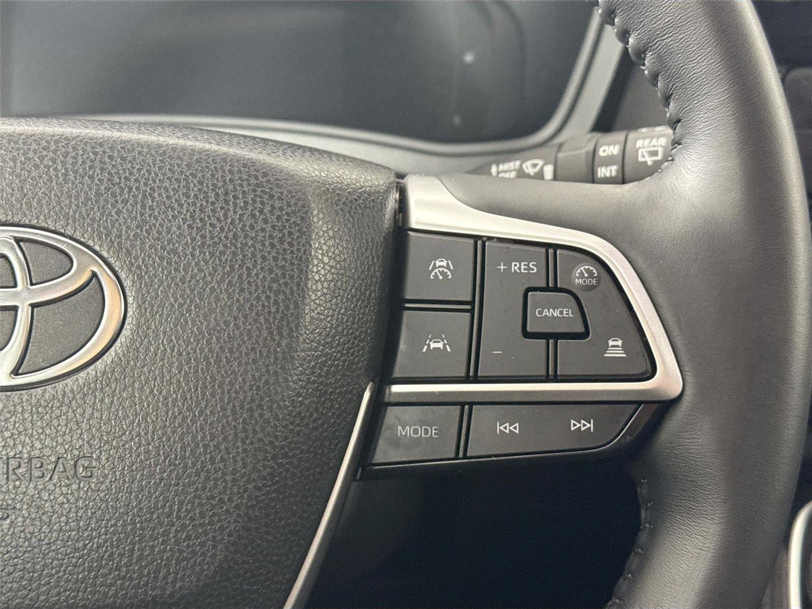 Certified 2024 Toyota Grand Highlander XLE image 21