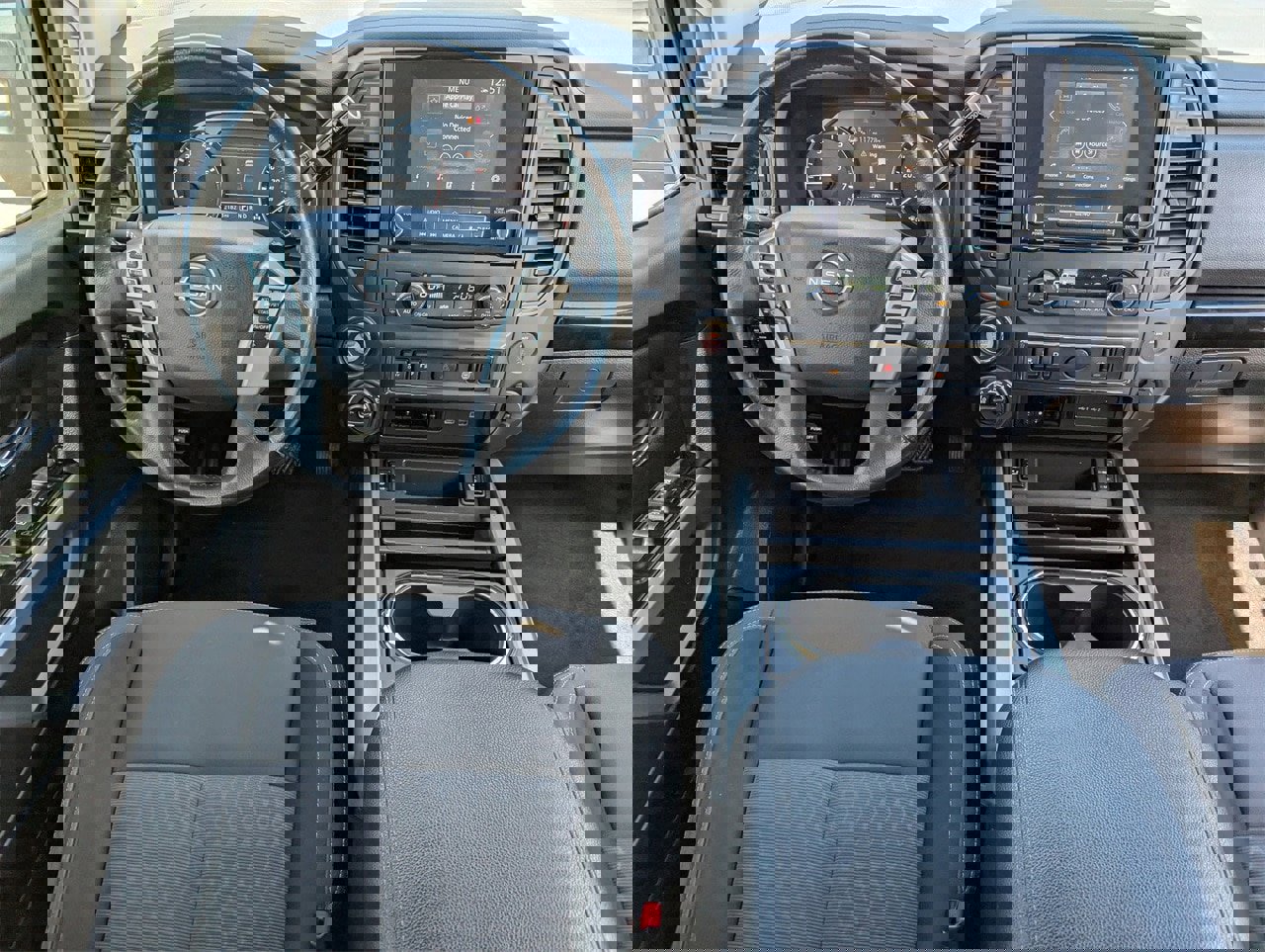 Certified 2024 Nissan Titan SV w/ SV Convenience Package image 10