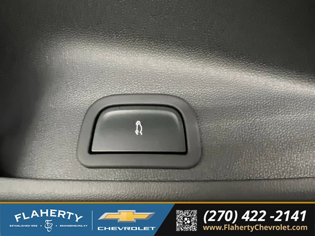 New 2026 Chevrolet Traverse Z71 w/ Driver Confidence Package AWD/4WD image 23