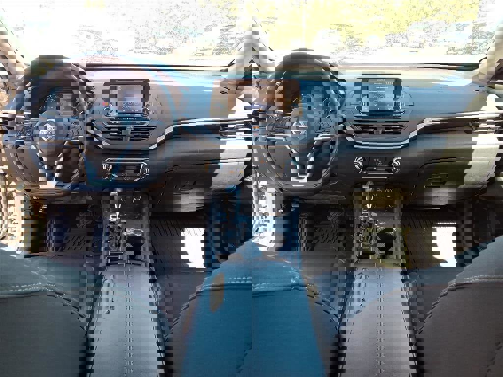 Used 2021 Nissan Altima 2.5 S image 5