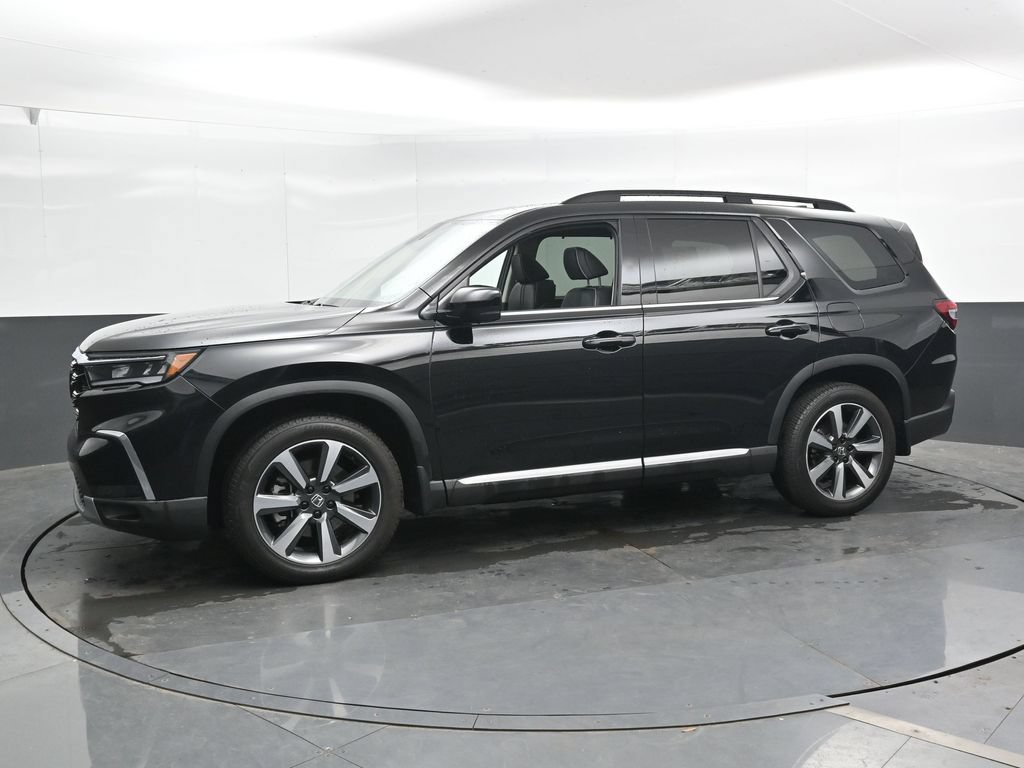 Used 2025 Honda Pilot Elite image 6
