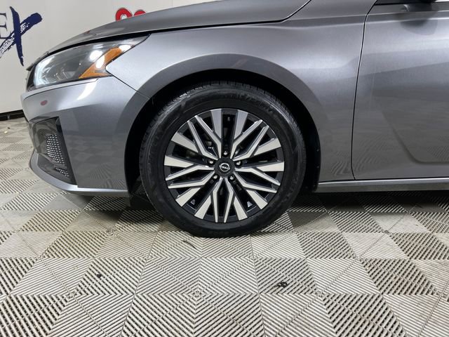 Used 2024 Nissan Altima 2.5 SV image 24